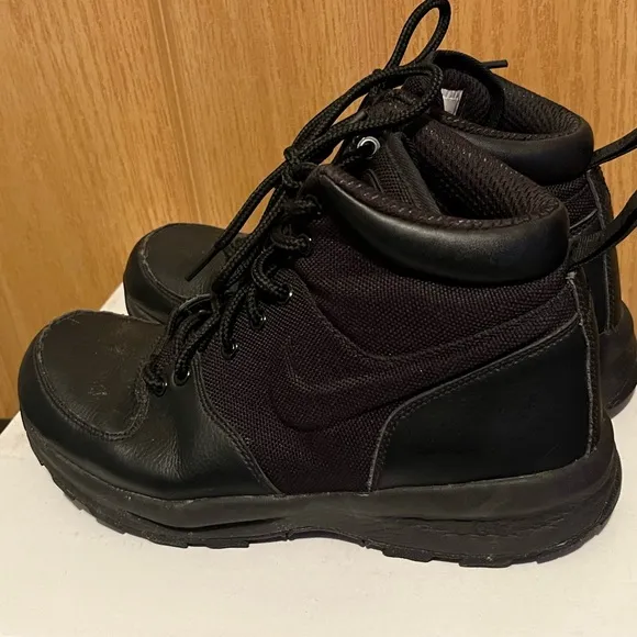 Nike ACG Manoa Black 613546-001 Leather Lace Up Boots
