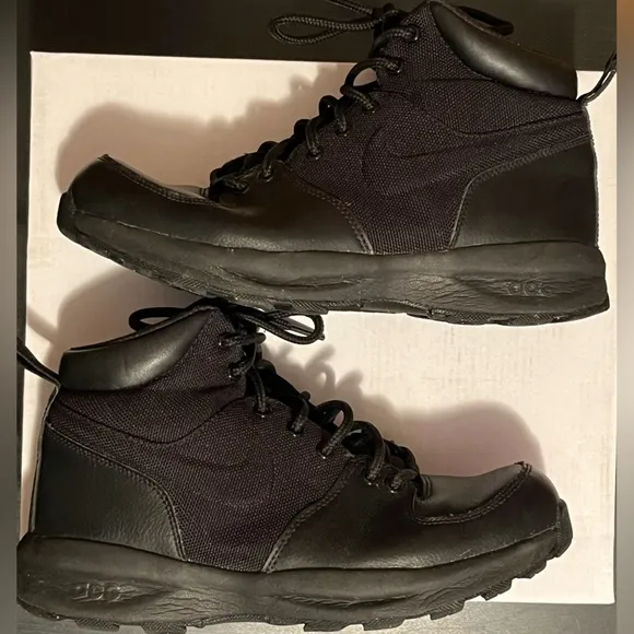 Nike ACG Manoa Black 613546-001 Leather Lace Up Boots