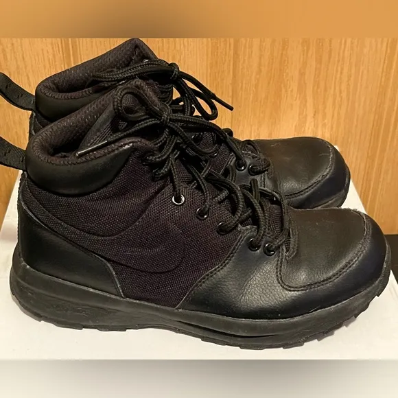 Nike ACG Manoa Black 613546-001 Leather Lace Up Boots