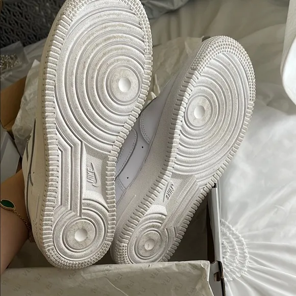Nike Air Force 1 LE (GS) White Shoes