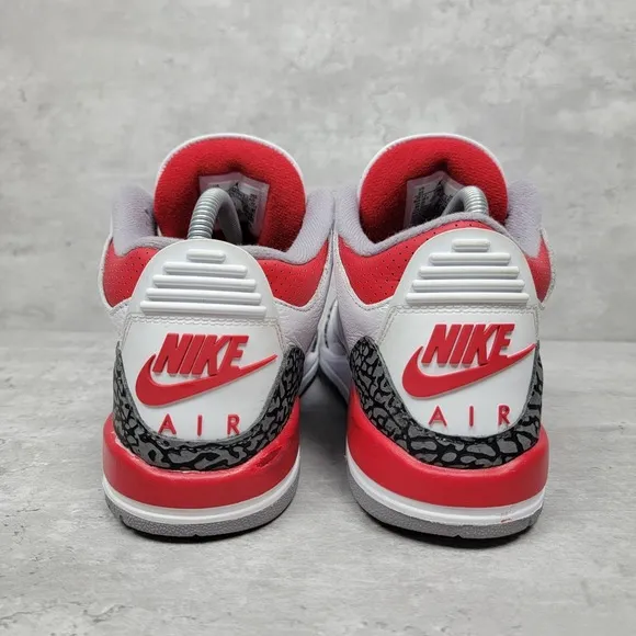Nike Air Jordan 3 Retro Fire Red DM0967-160 Size 6Y Womens 7.5 Shoes Sneakers