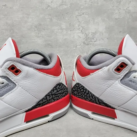 Nike Air Jordan 3 Retro Fire Red DM0967-160 Size 6Y Womens 7.5 Shoes Sneakers
