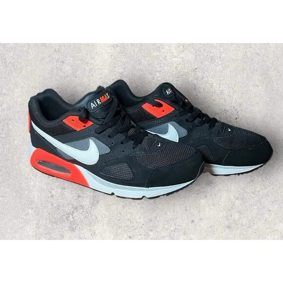Nike Air Max IVO Black Crimson 580518-016 Size 10.5