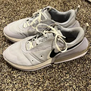 Nike Air Max Lavender, lightly worn
