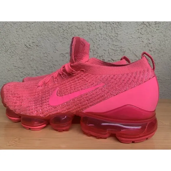 Nike Air Vapormax Flyknit 3 Womens Sz 9.5 Sneakers CT1274-600 Pink Running Shoes