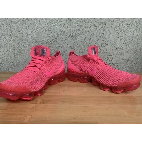 Nike Air Vapormax Flyknit 3 Womens Sz 9.5 Sneakers CT1274-600 Pink Running Shoes