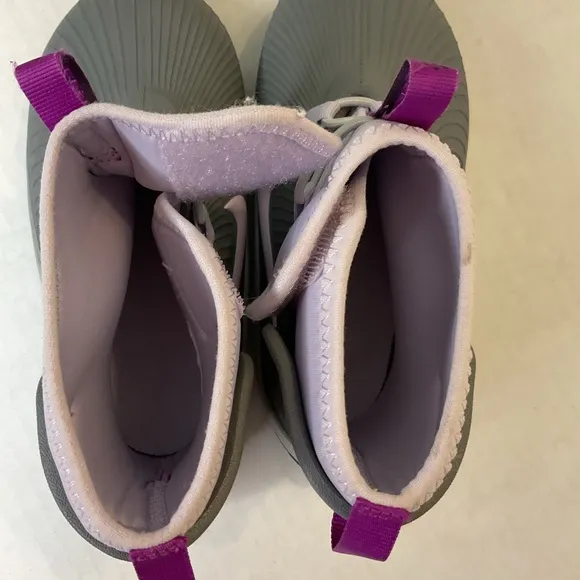 NIKE BINZIE BOOTS TODDLER SIZE 10C SMOKE GREY/VIOLET FROST WATERPROOF NEW