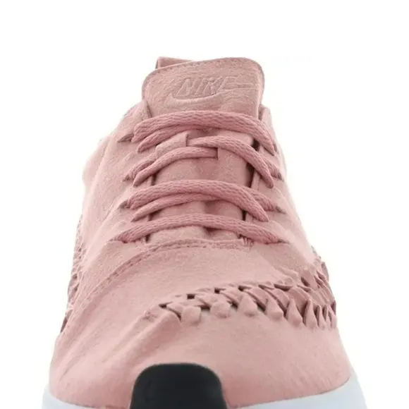 Nike Dualtone Racer Woven Running Shoes size 9 color fitness gym-rust pink