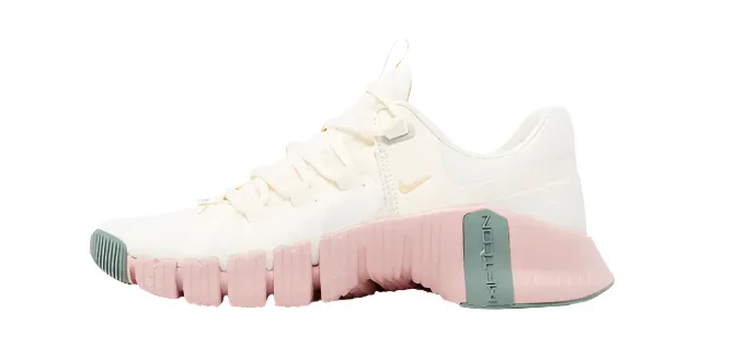 Nike Free Metcon 5 Pale Ivory Ice Peach