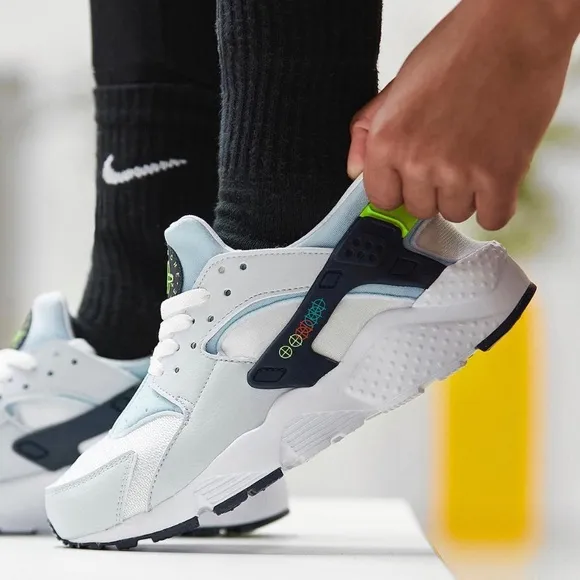 Nike Huarache RunUnisex big kids Grade School NWB