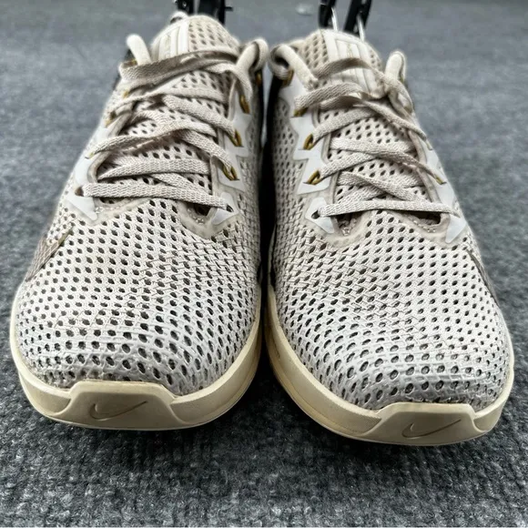 Nike Metcon 6 Sneakers Womens Size 10 Light‎ Orewood Brown Gold Training Fitness