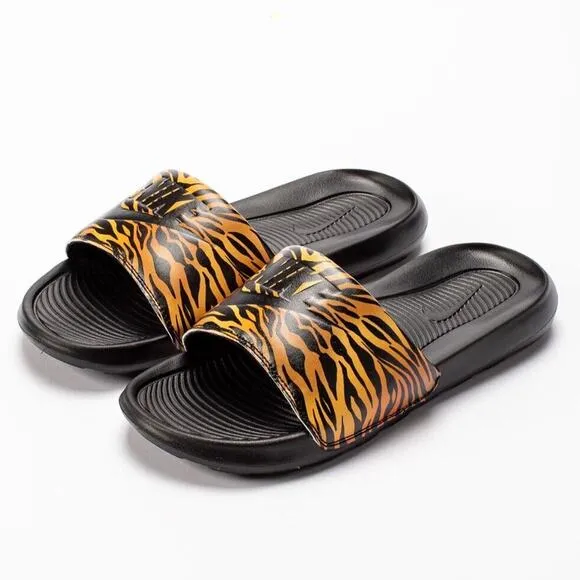 Nike Victori One Slides Womens Size 8 Animal Print Enhanced Comfort Sandals NEW