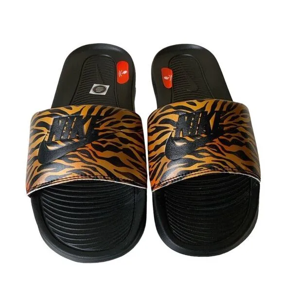 Nike Victori One Slides Womens Size 8 Animal Print Enhanced Comfort Sandals NEW
