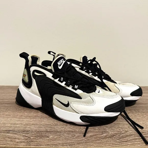 Nike Zoom 2K White/Black AO0354-101 Size 6