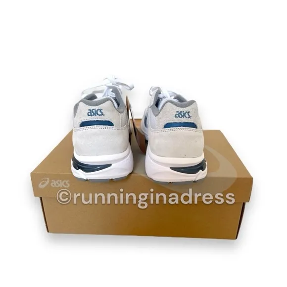NWB Women's Asics GT-II 2000 Anniversary heritage Upper Running Shoe Grey 8.5