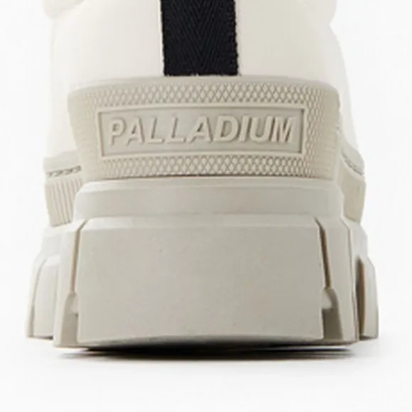 NWOB $180 Palladium Women's Overcush Revolt Boots