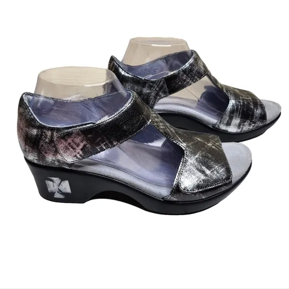 NWOB Alegria Riki Asher gray leather t - strap peep toe comfort sandals 38