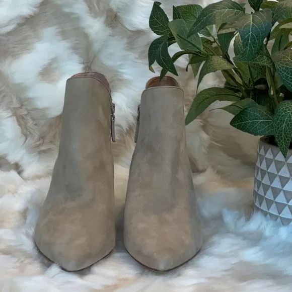 NWOB - Cole Haan Elyse Tan / Taupe Suede Boots