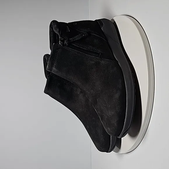 NWOT Cobb Hill Skylar Bootie Ankle Boots Waterproof Side Zip Leather Black 8.5