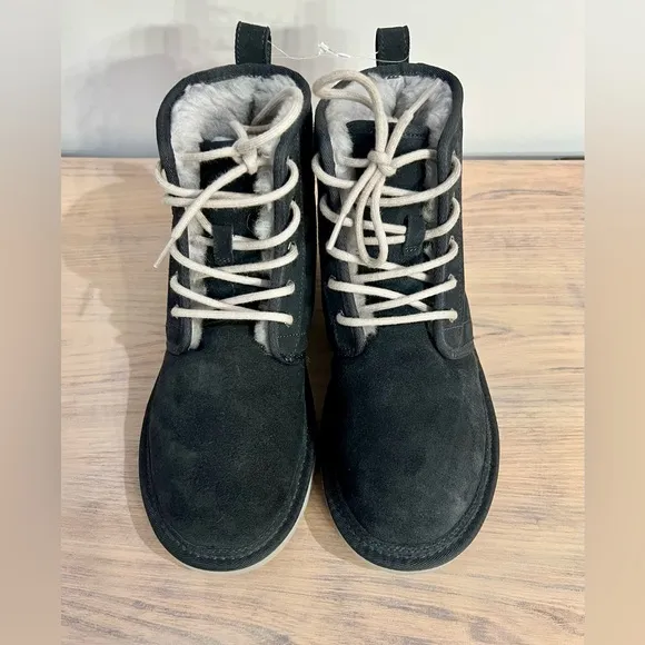 NWOT UGG HARKLEY HIGH TOP SUEDETRUE NAVY LACE UP BOOTS