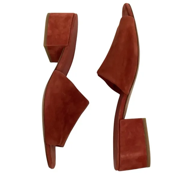 NWOT Vince Rachelle Suede Slide Heeled Peep Toe Sandals Orange