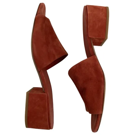NWOT Vince Rachelle Suede Slide Heeled Peep Toe Sandals Orange