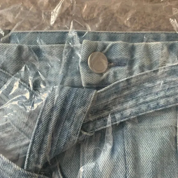 NWT BlankNYC Must Be The Place Shorts Size 29