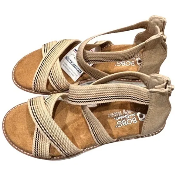 NWT BOBS from Skechers Women's Desert Kiss Sandals Candid Gal/Cream Size‎ 8.5