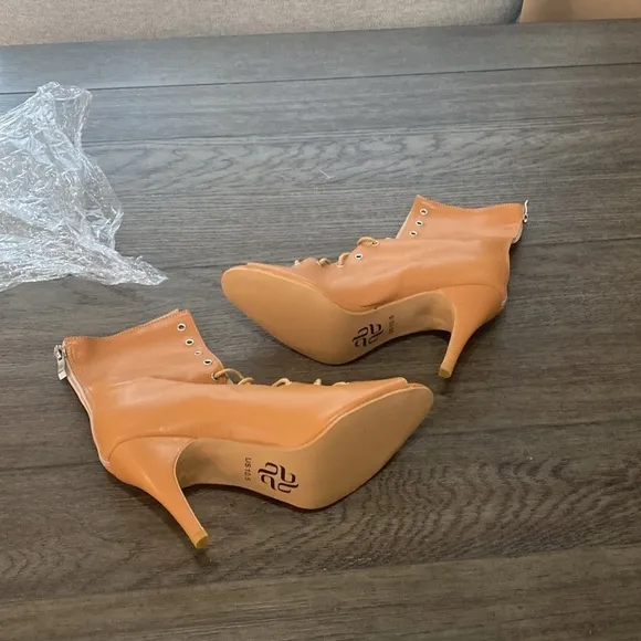 NWT BURJU Sofiya Nude Open Toe Lace Up Ankle Boots | Size 10.5