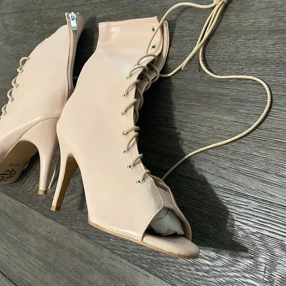NWT BURJU Sofiya Nude Open Toe Lace Up Ankle Boots | Size 12