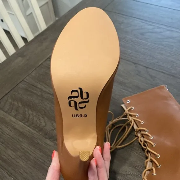 NWT BURJU Sofiya Nude Open Toe Lace Up Ankle Boots | Size 9.5