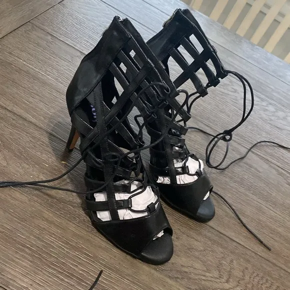 NWT BURJU Tiyah Open Toe Strappy Lace Up Heeled Sandals | Size 11