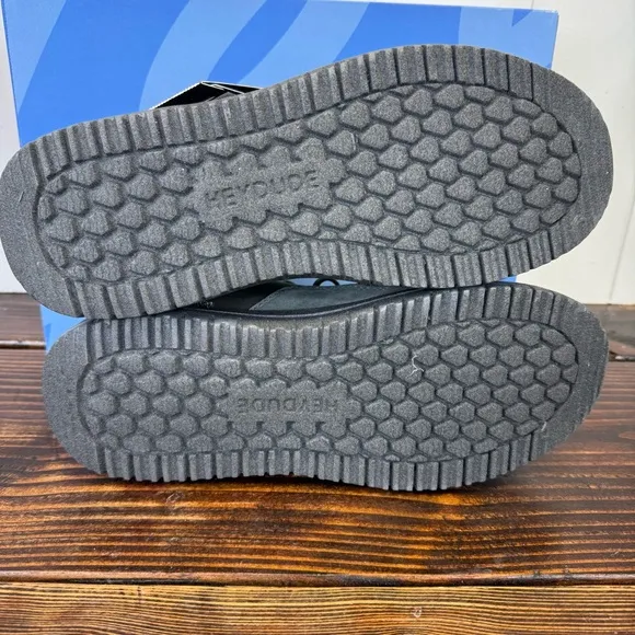 NWT Hey Dude Bradley Granite Boots Men’s Size 11 – New in Box