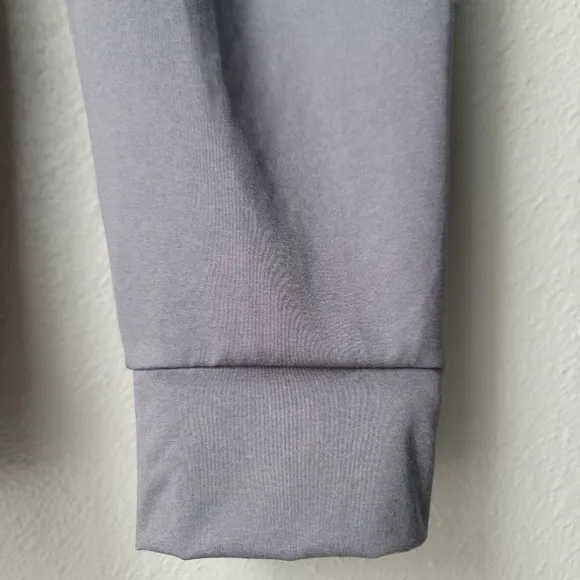NWT ON Cloud Running Pants, Size Medium, Color Glacier/Rock