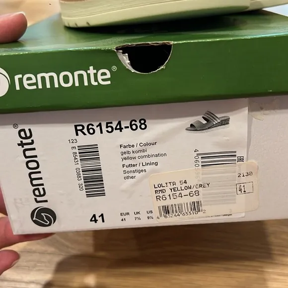 NWT Remonte Soft Women's Yellow Sandals