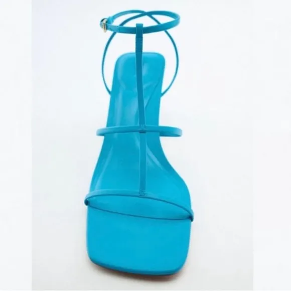 NWT. Zara Blue Strappy Mid-Height Heeled Sandals. Size 9.