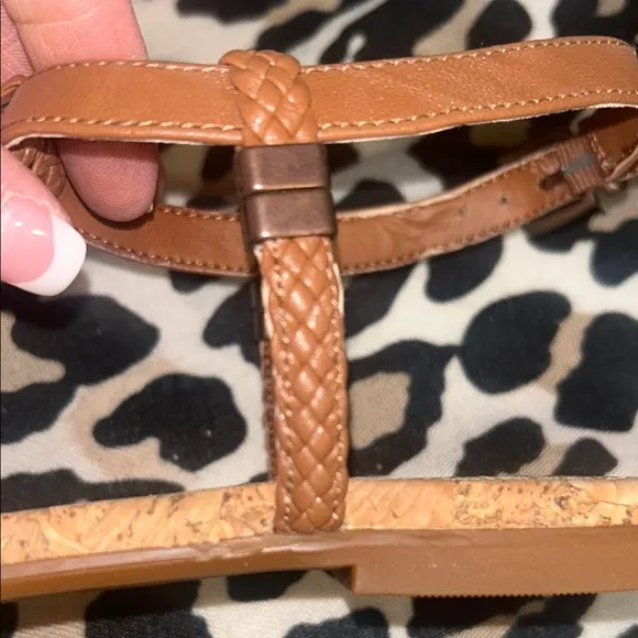 NWT⭐️GIANNI BINI Brown SANDALS🤎Flats Size 9
