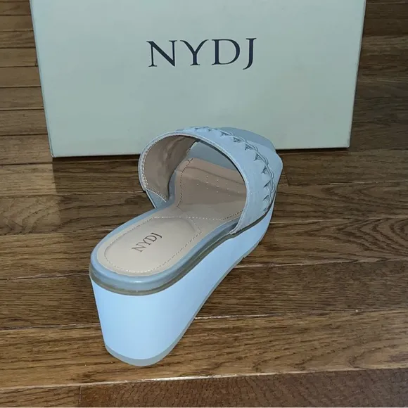 NYDJ Rory Wedge Sandals Feather Gray Suede &amp; White Wedge Sole Women’s Size 10