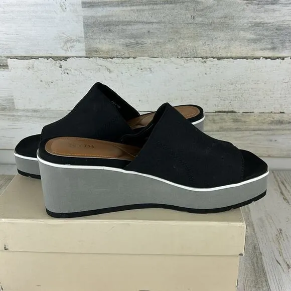 NYDJ womens 8 1/2 Rysa Black Canvas Platform Wedge Sandals with Gray/White Sole