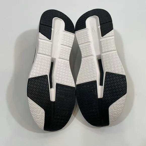 ON Cloud Cloudeasy Sneakers Size 8.5 NWOT Black Knit