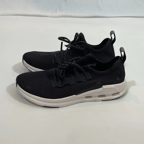 ON Cloud Cloudeasy Sneakers Size 8.5 NWOT Black Knit