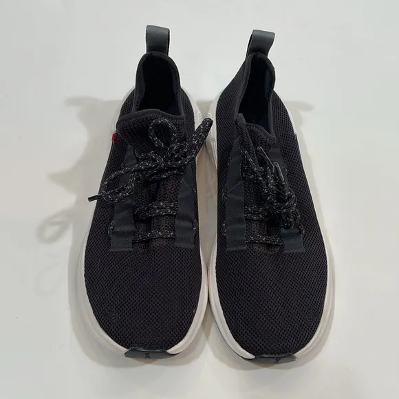 ON Cloud Cloudeasy Sneakers Size 8.5 NWOT Black Knit