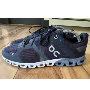 On Cloudflow Men's Black Asphalt Athletic Running Shoes Sneakers Size 9.5