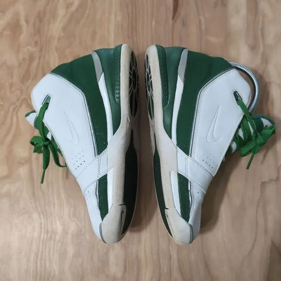 Paul Pierce NIKE youth shoes, size 6.5y  310530‎