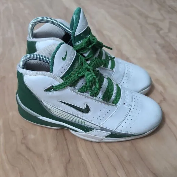 Paul Pierce NIKE youth shoes, size 6.5y  310530‎