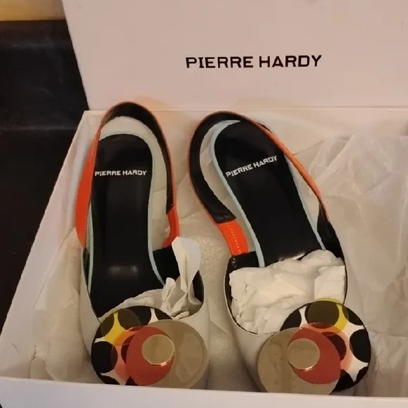 Pierre Hardy BNWT. NEVER WORN