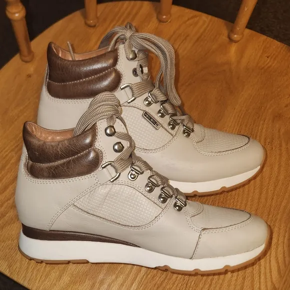 Pikolinos Lace Up Trainers W/Leather accents Size 8