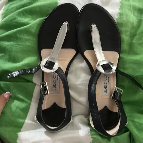 Prada sandal prwloved but still look great size 37 but could fit 37.5