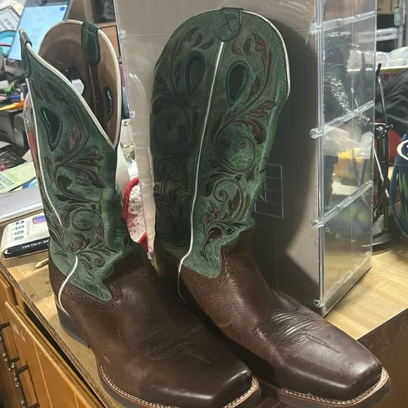 Preowned Twisted X® Men’s Buckaroo NWS Toe Boot Teal and Brown Western Boots