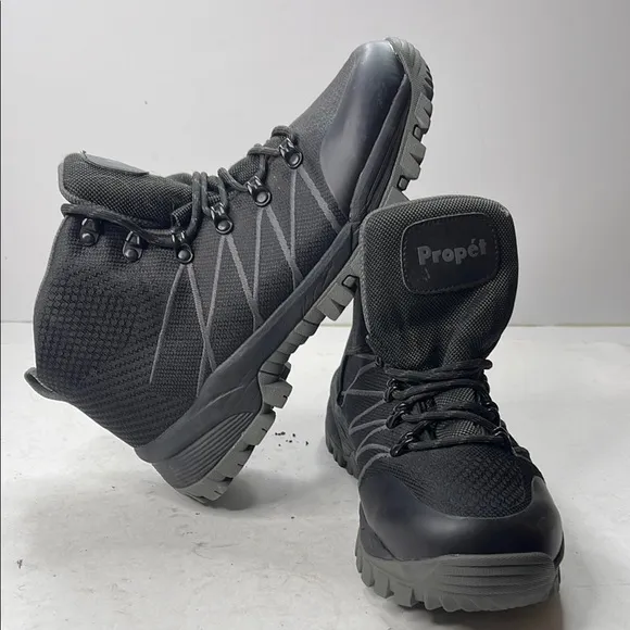 Propet Black Rugged Boots for Outdoor Adventures